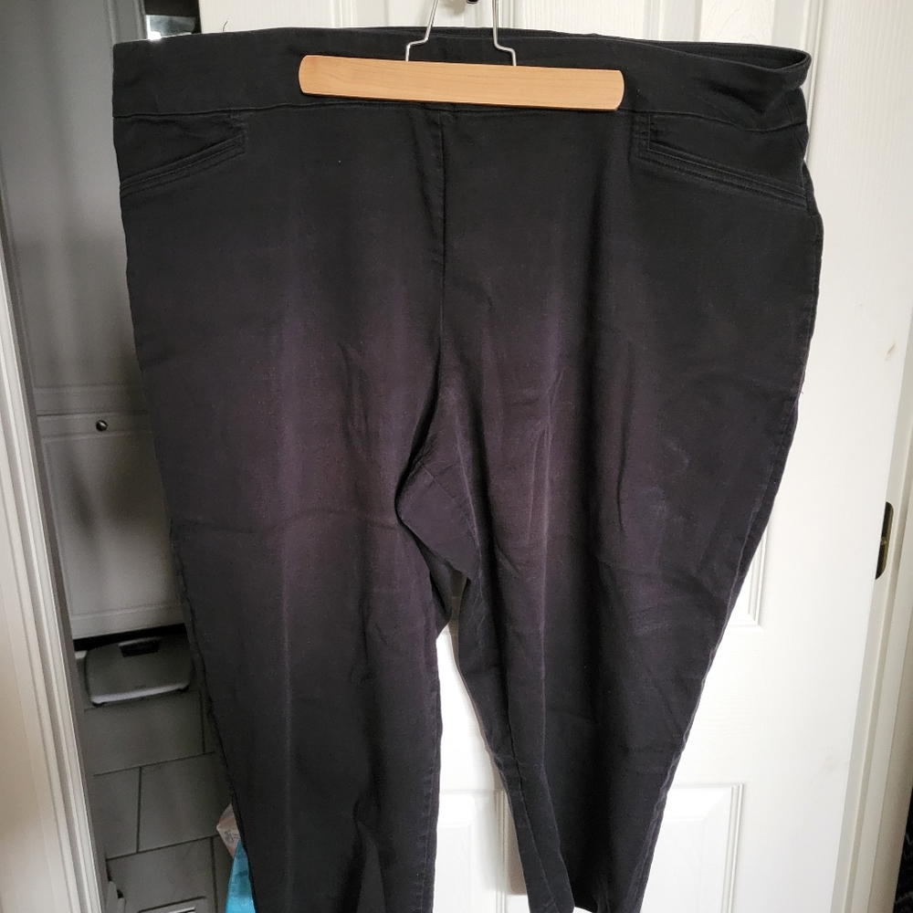 Woman's capris